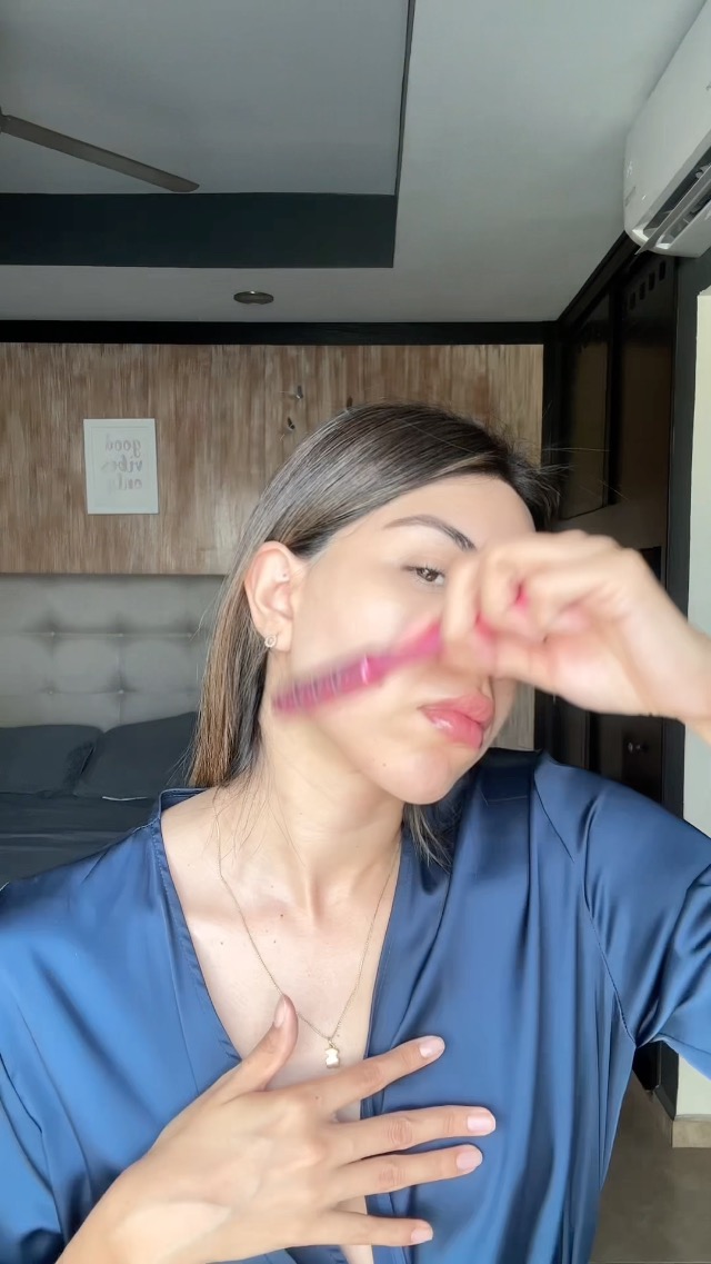 Amazon.com: Nurse Jamie Uplift Facial Massaging Beauty Roller